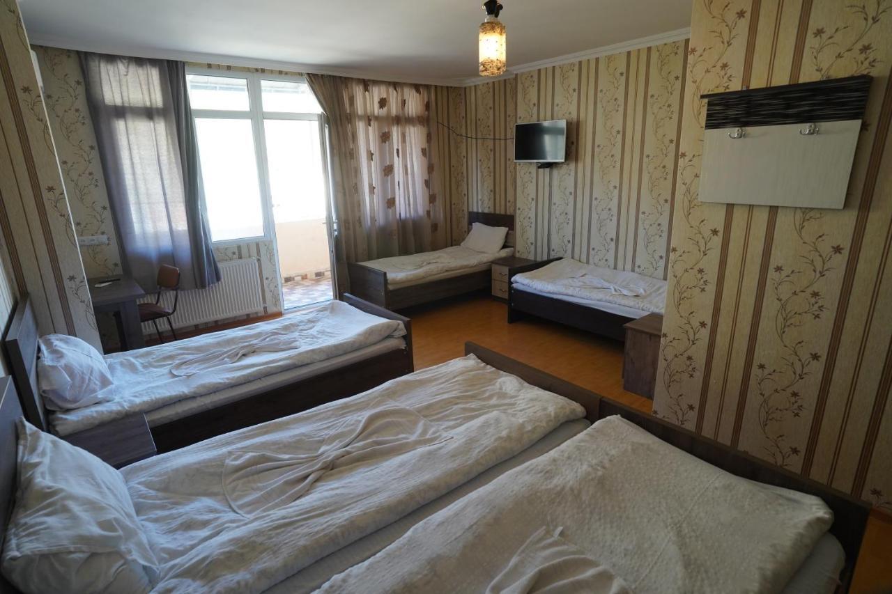 Imperator 1 Hotel Koutaïssi Extérieur photo